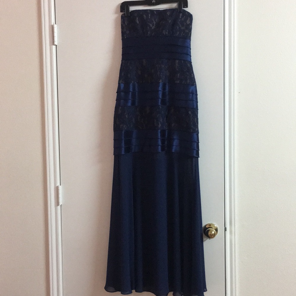 BCBG blue elegant dress